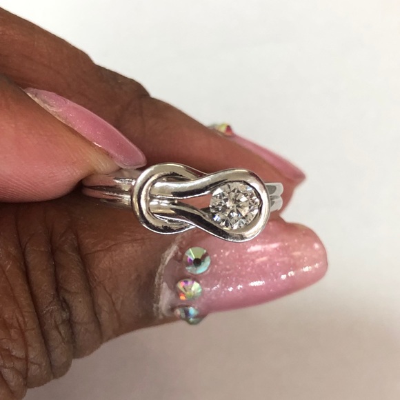 Diamond ring 🆑.🛑SOLD - Picture 2 of 4